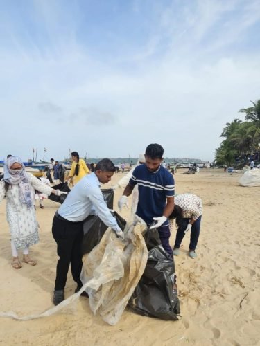 Beach Cleaning Drive at Baina Beach (10)