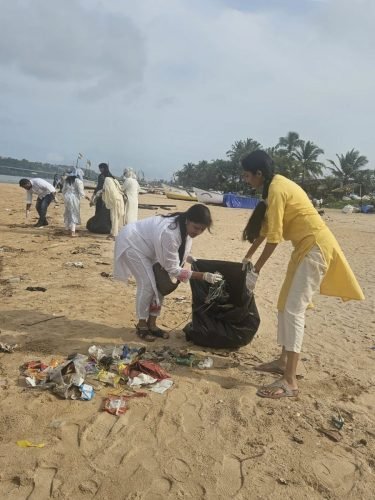 Beach Cleaning Drive at Baina Beach (14)
